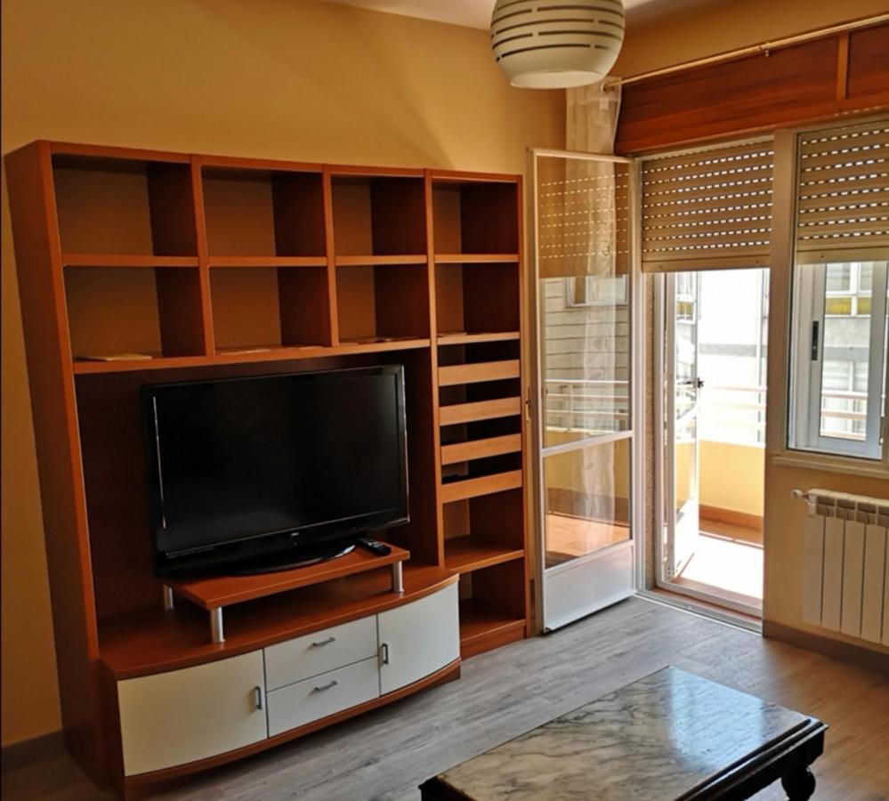 Piso Auditorio Ourense Apartment ภายนอก รูปภาพ
